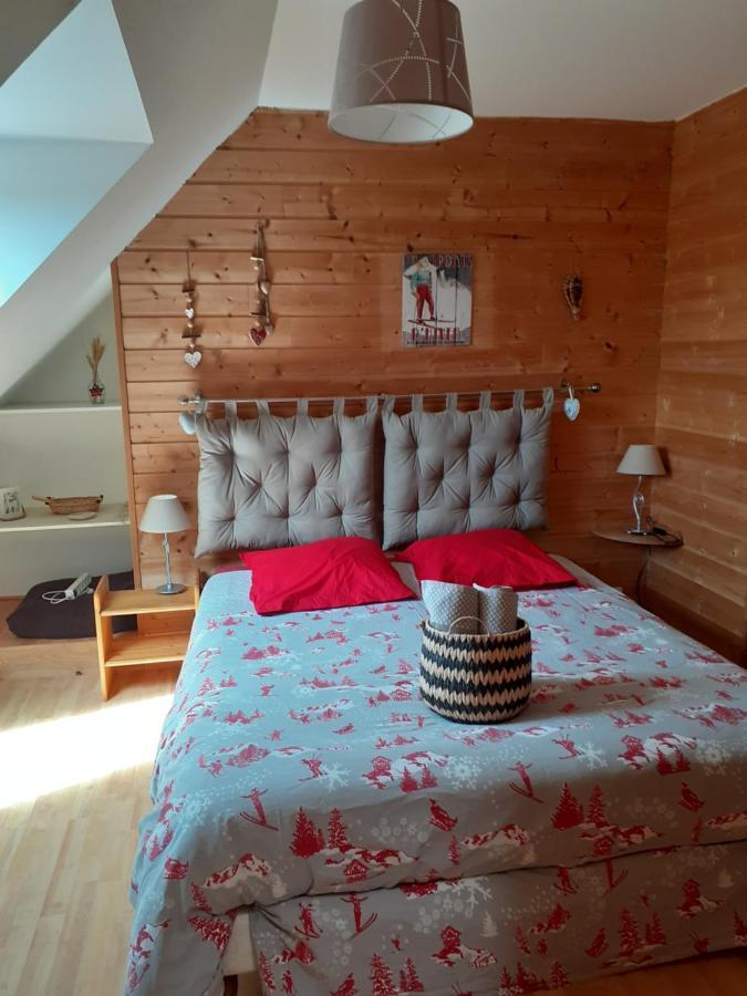 Ma Cabane Du Canada Combray Exterior photo
